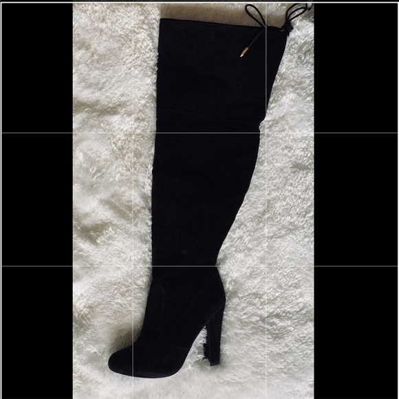 Shoes - Knee high black boots